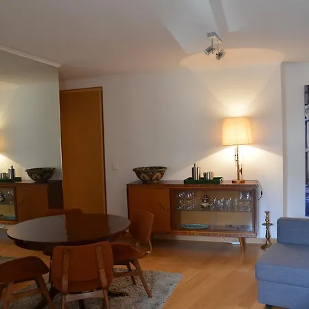 Apartament The House *