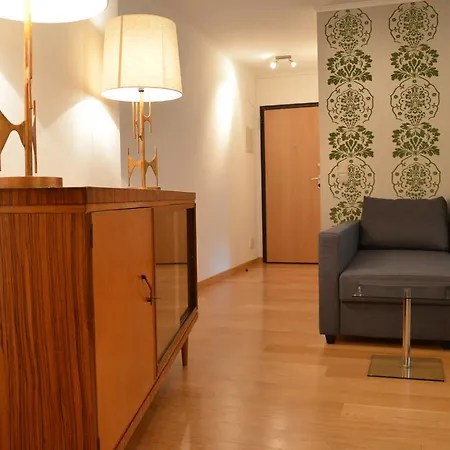 Apartament The House